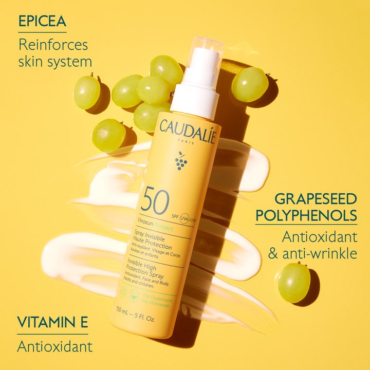 Caudalie Vinosun High Protection Spray SPF50 150 ml solcreme med grønne druer og hvid creme på gul baggrund