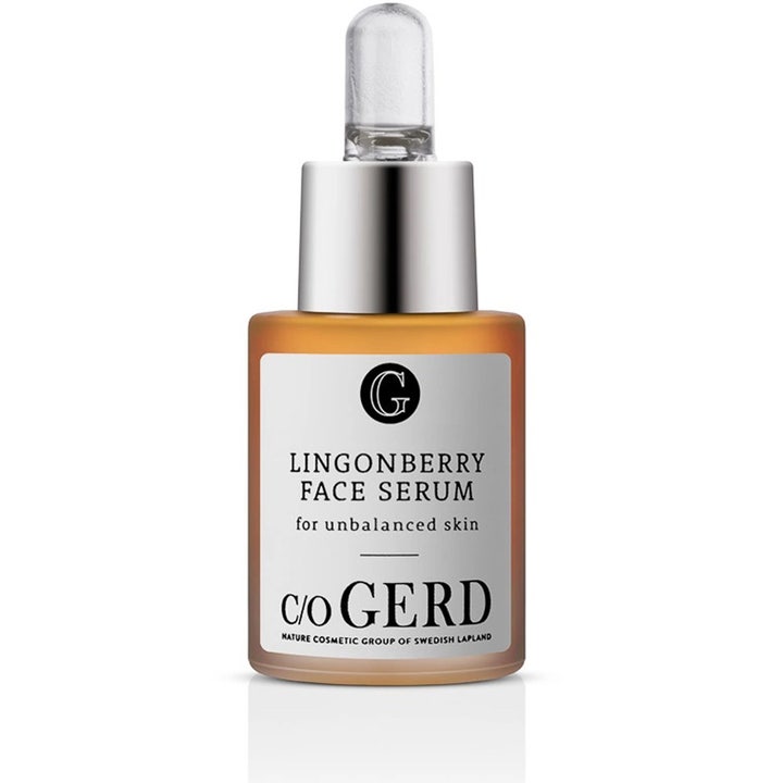 C/O Gerd Lingonberry Face Serum balancerende ansigtsserum i glasflaske med sølvpipette og ravfarvet indhold