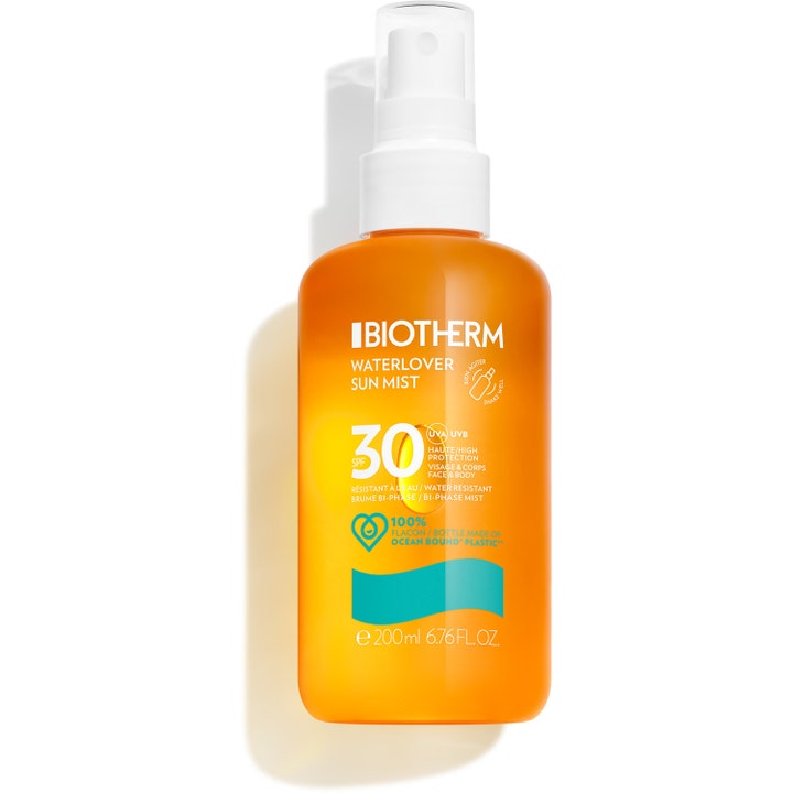 Biotherm Waterlover Sun Mist 200 ml vandafvisende solcreme spray i gennemsigtig orange flaske med hvid pumpe.