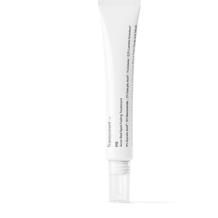 Transparent Lab PIE Acne Red Spot Fading Treatment 30 ml mod røde mærker i hvid tube med gennemsigtigt låg