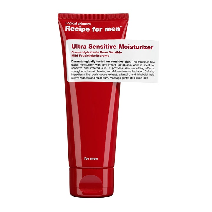 Recipe for men Ultra Sensitive Moisturizer beroligende ansigtscreme i rød plastictube med hvid etiket.