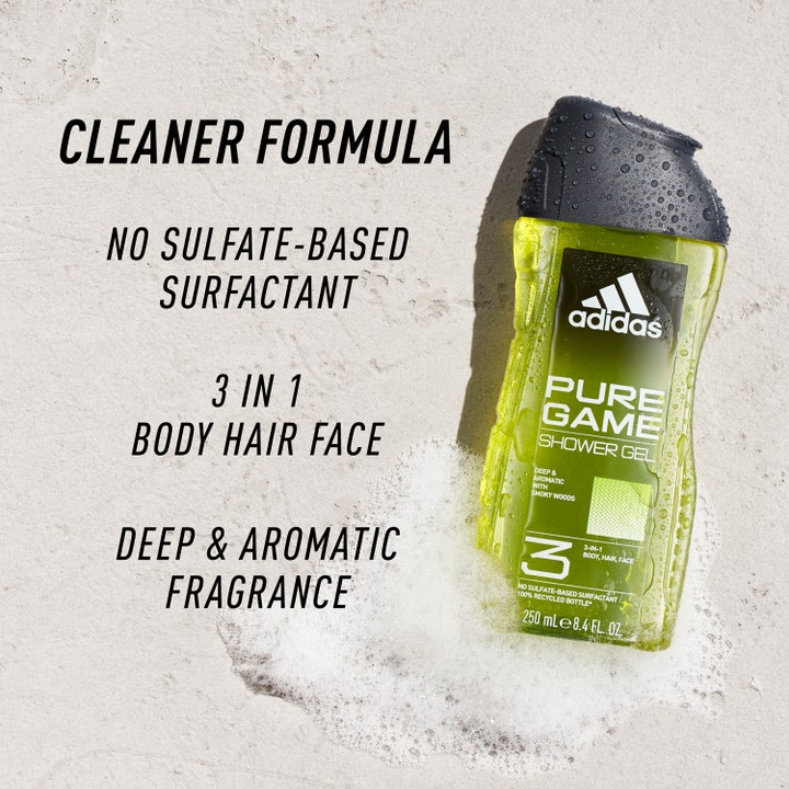 Adidas Pure Game 250 ml 3-i-1 showergel med aromatisk duft og sulfatfri formel i grøn flaske med skum.