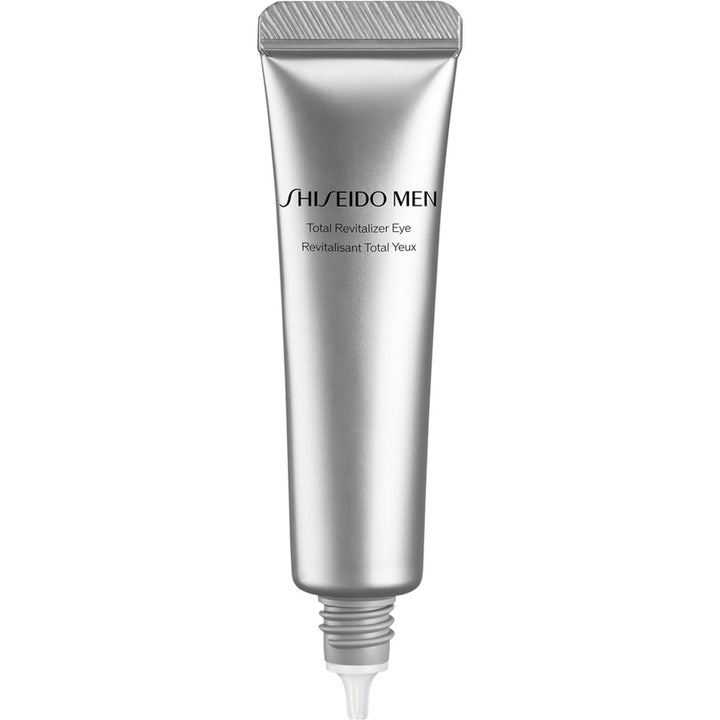 Shiseido Total Revitalizer Eye 15 ml revitaliserende øjencreme til mænd i en stilren sølvfarvet tube