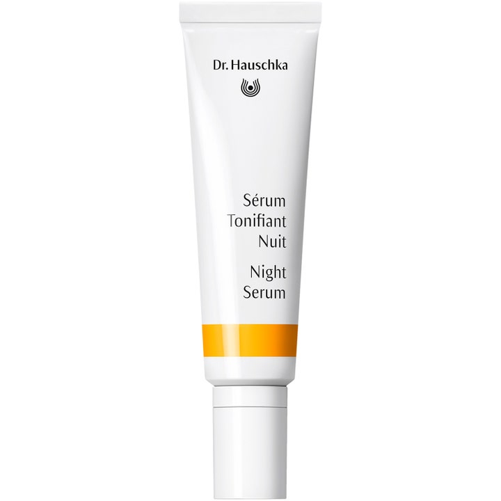 Dr. Hauschka Night Serum 20 ml revitaliserende ansigtsserum i en hvid tube med orange detalje og hvidt låg