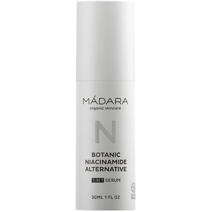 Mádara Botanic Niacinamide Alternative 5 in 1 Serum 30 ml ansigtsserum der giver glød i hvid flaske med hvidt låg