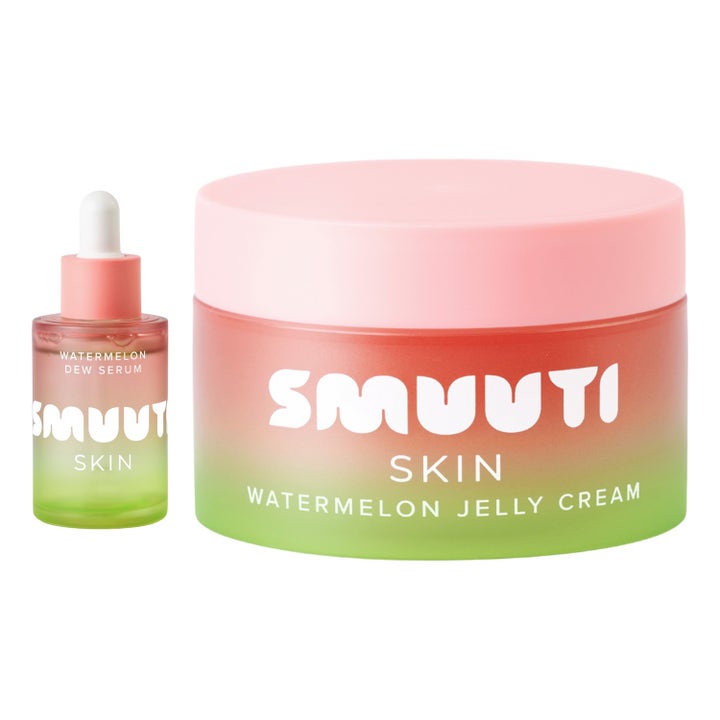 Smuuti Skin Watermelon Jelly Cream og Dew Serum fugtgivende sæt i lyserøde og grønne glasemballager.