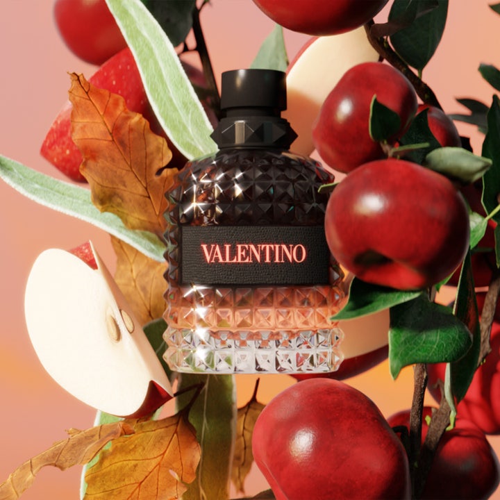 Valentino Born in Roma Uomo Coral Fantasy Eau de Toilette 100 ml herreparfume med ikonisk sort nittet hætte