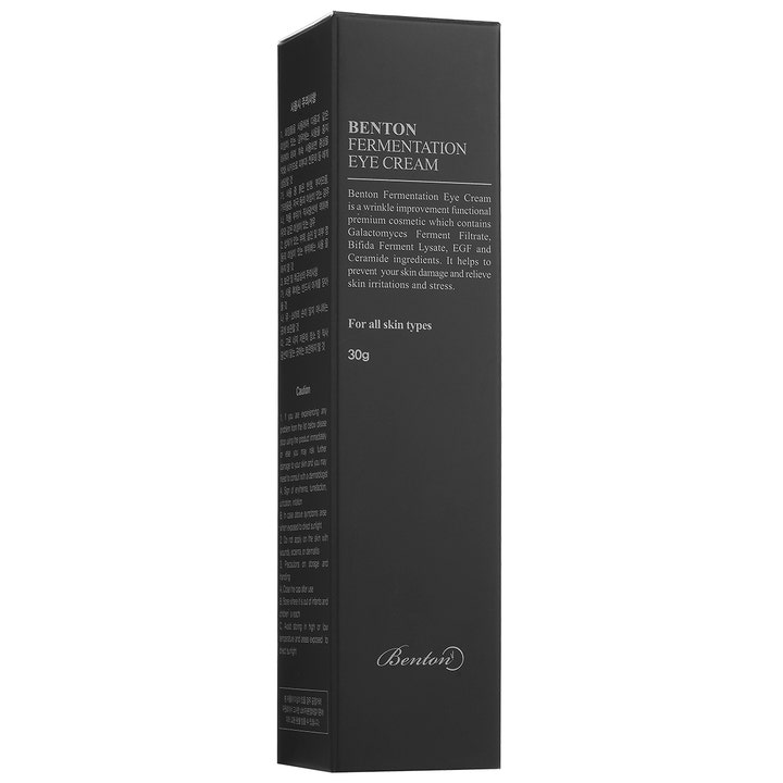 Benton Fermentation Eye Cream 30 g mod rynker i sort yderemballage med hvid tekst og ingredienser