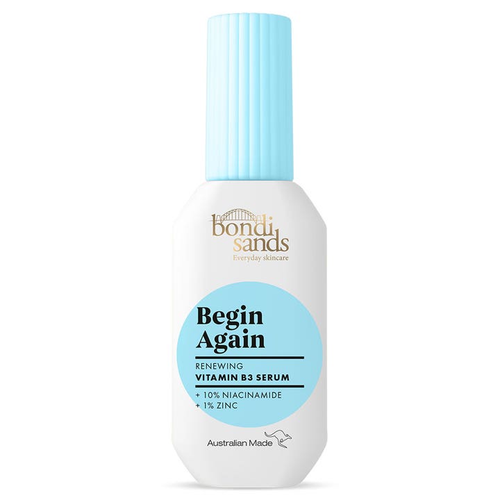 Bondi Sands Begin Again Vitamin B3 Serum 30ml er et fornyende niacinamid serum i hvid flaske med lyseblåt låg.