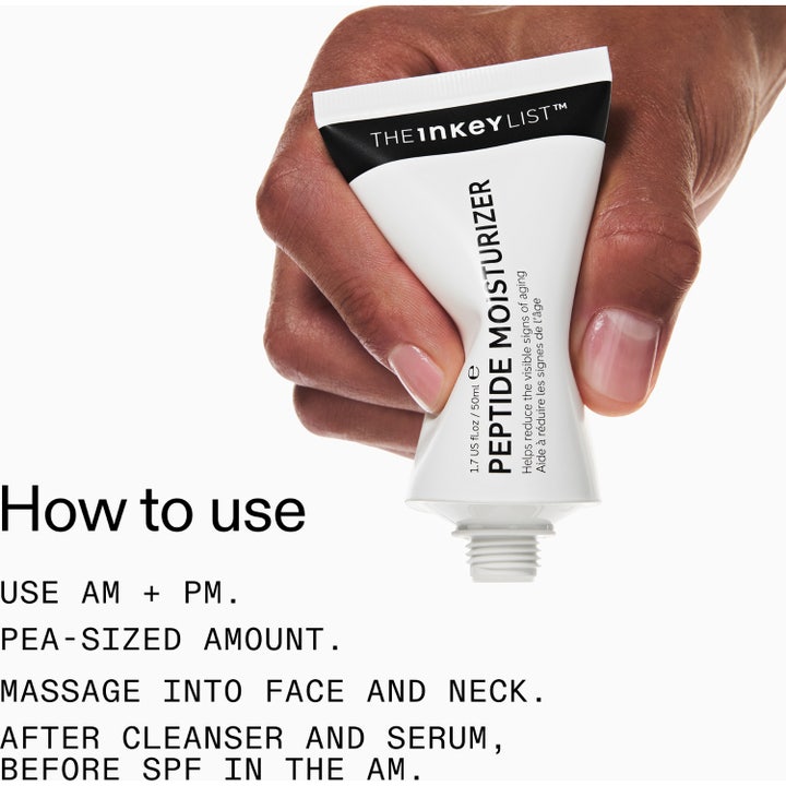The INKEY List Peptide Moisturizer 50 ml fugtgivende ansigtscreme i hvid tube med cremet tekstur på lilla baggrund.