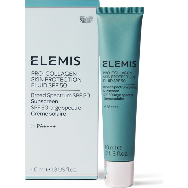 Elemis Pro-Collagen Skin Protection Fluid SPF50 40 ml solcreme i blå tube og hvid æske giver bredspektret beskyttelse