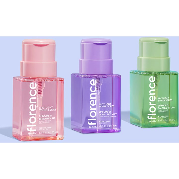 Florence by Mills Spotlight Toner Series 2 Clear The Way 185 ml toner i lilla flaske vist med pink og grønne tonere