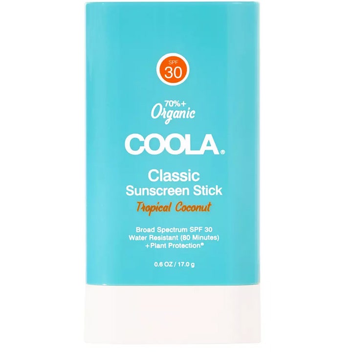 Coola Classic Sunscreen Stick Tropical Coconut 17 g SPF 30 solbeskyttelse i en turkis stift med hvid bund.