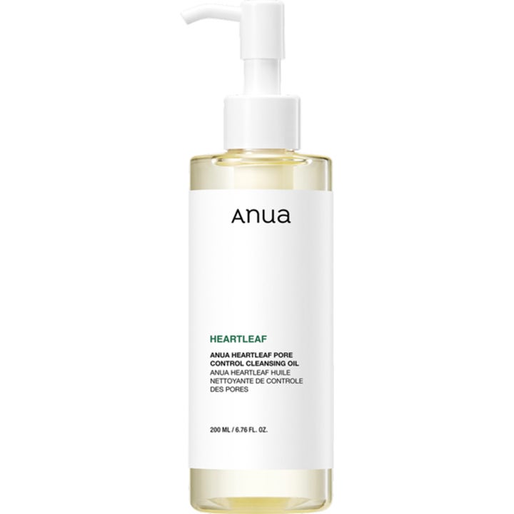 Anua Heartleaf Pore Control Cleansing Oil 200 ml pore-rensende renseolie i gennemsigtig flaske med hvid pumpe og etiket