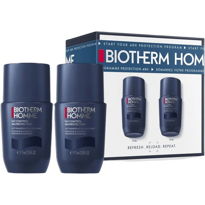 Biotherm Homme Day Control 48H Duo antiperspirant deodorant i mørkeblå beholdere foran gaveæske