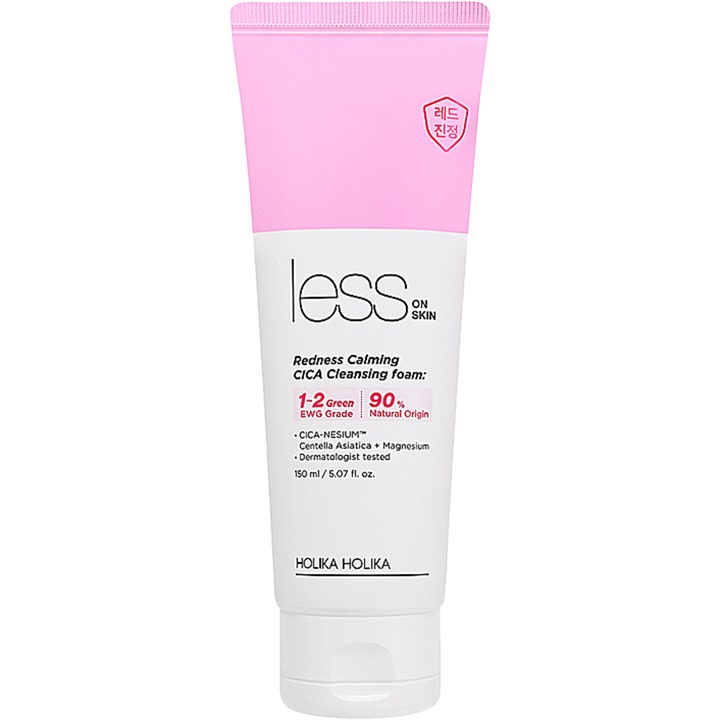Holika Holika Less On Skin Redness Calming CICA Cleansing Foam 150 ml beroligende ansigtsrens i hvid og lyserød tube
