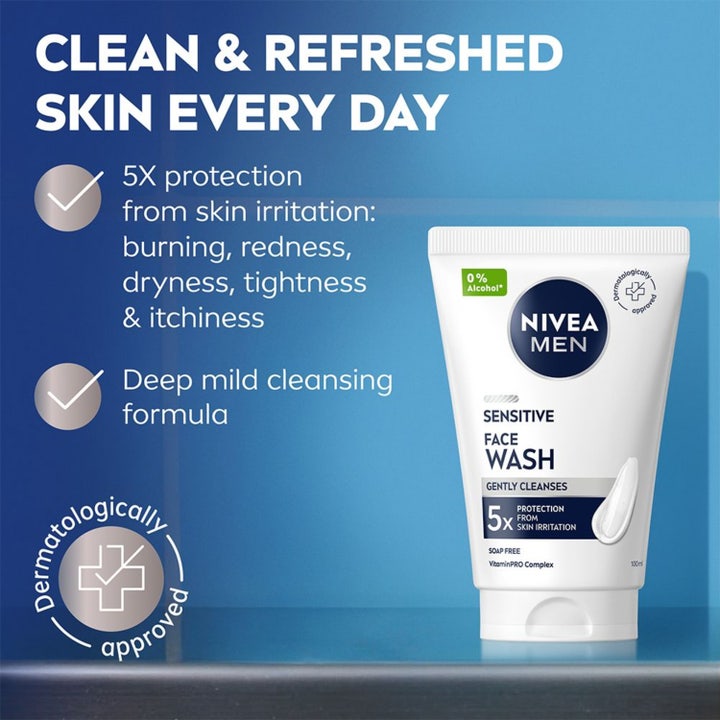 NIVEA MEN Sensitive Face Wash 100 ml beroligende rengøringsgel i hvid tube med gennemsigtigt vindue og 0% alkohol.