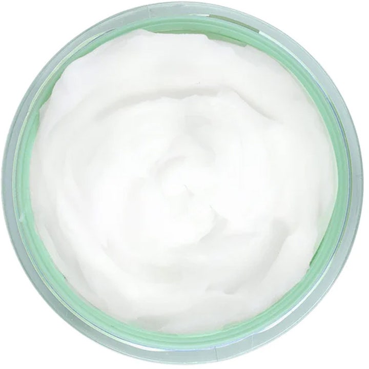 Barry M Fresh Face Skin Soothing Cleansing Balm 50 ml beroligende ansigtsrens viser hvid cremet tekstur i grøn krukke