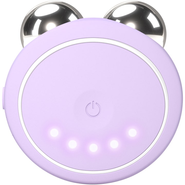 FOREO BEAR 2 go Lavender 1 stk. mikrostrømsenhed giver fastere hud og har lilla design med sølv metalkugler og LED