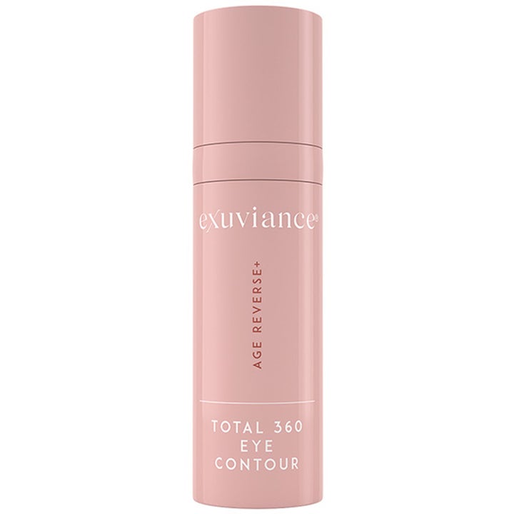 Exuviance Age Reverse+ Total 360 Eye Contour øjencreme modvirker rynker i en støvet lyserød pumpeflaske.