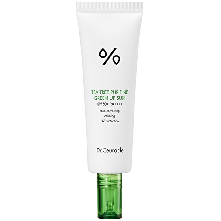 Dr. Ceuracle Tea Tree Purifine Green Up Sun SPF50+ beroligende solcreme i hvid tube med grøn gennemsigtig hætte.