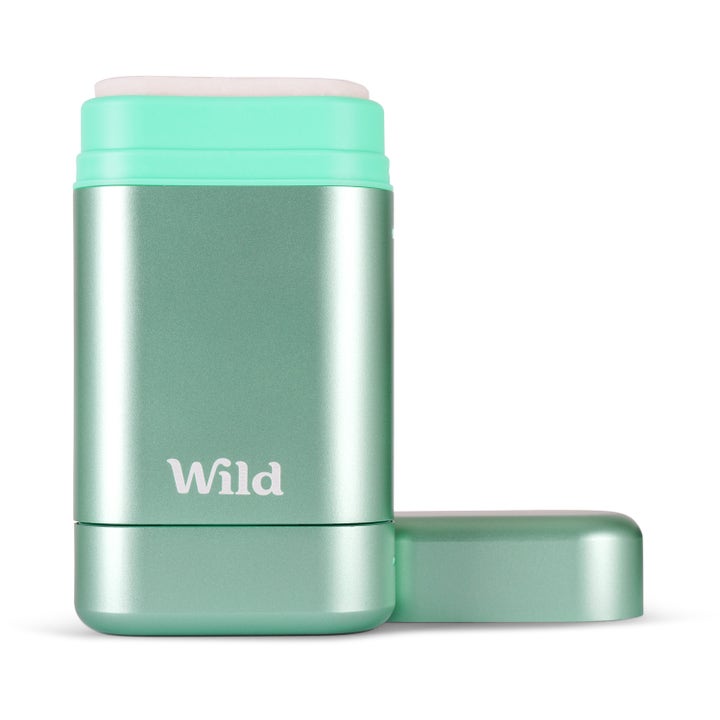 Wild Deo Fresh Cotton & Sea Salt 40 g deodorant i lysegrøn metaltube med hvid stick og aftageligt låg
