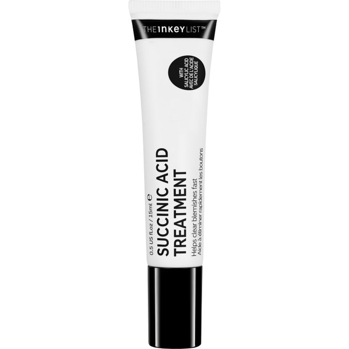 The INKEY List Succinic Acid Treatment 15 ml mod urenheder i hvid tube med salicylsyre og sort låg.