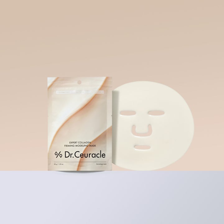 Dr. Ceuracle Expert Collagen Firming Modeling Mask 30 g opstrammende maske i beige pose ved hvid ansigtsmaske