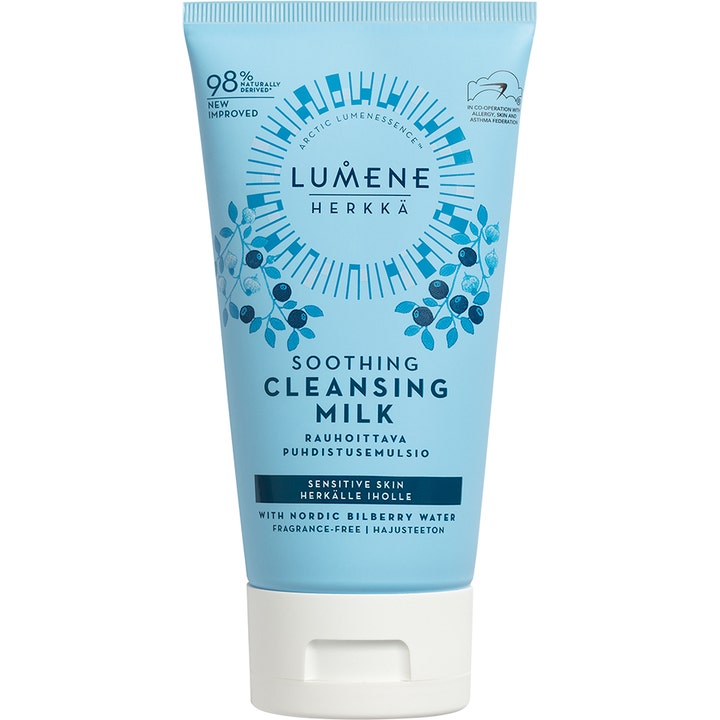 Lumene Herkkä Soothing Cleansing Milk beroligende rensemælk til sensitiv hud i lyseblå tube med hvidt låg
