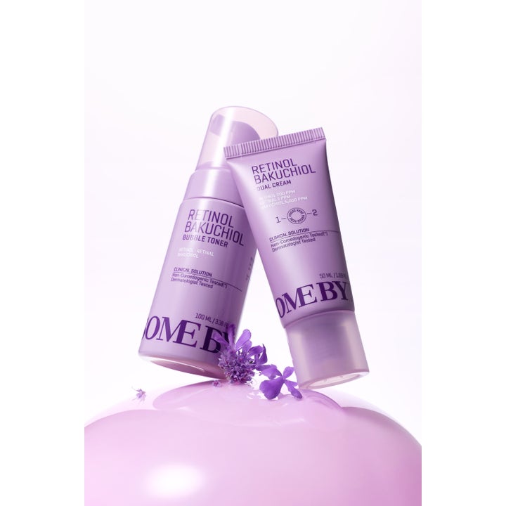 Some By Mi Retinol Bakuchiol Dual Cream 50 ml lilla tube og ansigtsvand skaber en fornyet glød