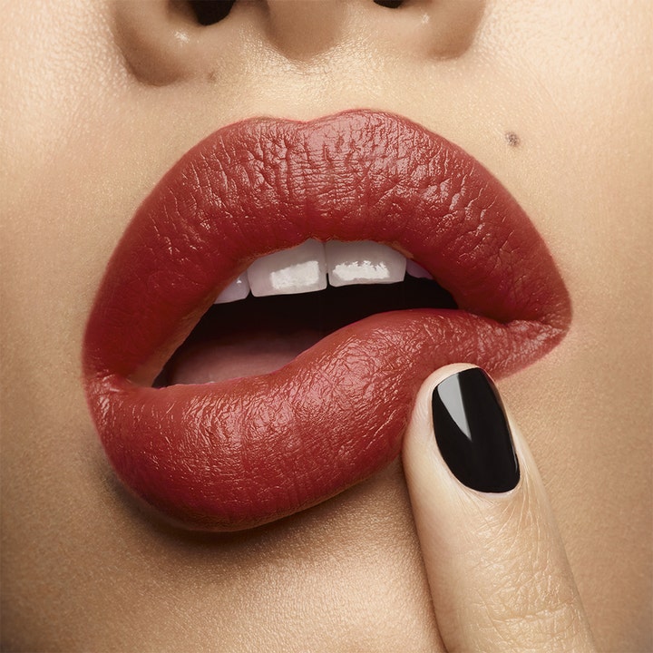 The Slim Velvet Radical Lipstick