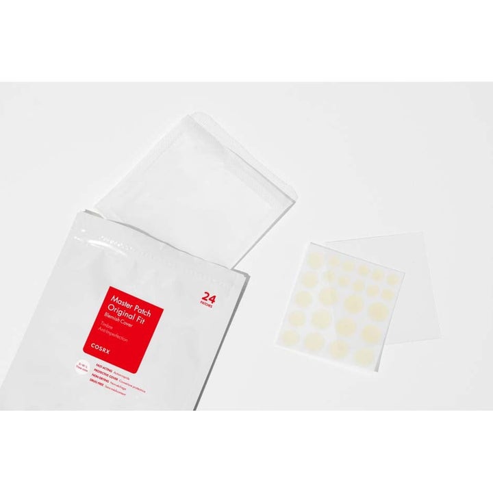 COSRX Master Patch Original Fit Duo 2x24 stk bumseplaster der beskytter urenheder vist på gennemsigtige ark