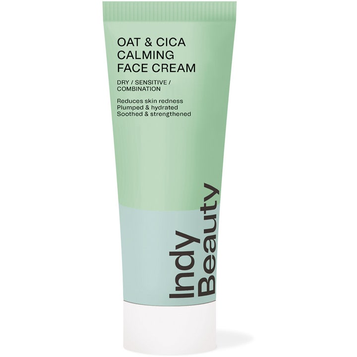 Indy Beauty Oat & Cica Calming Face Cream beroligende ansigtscreme i lysegrøn tube der reducerer rødme.