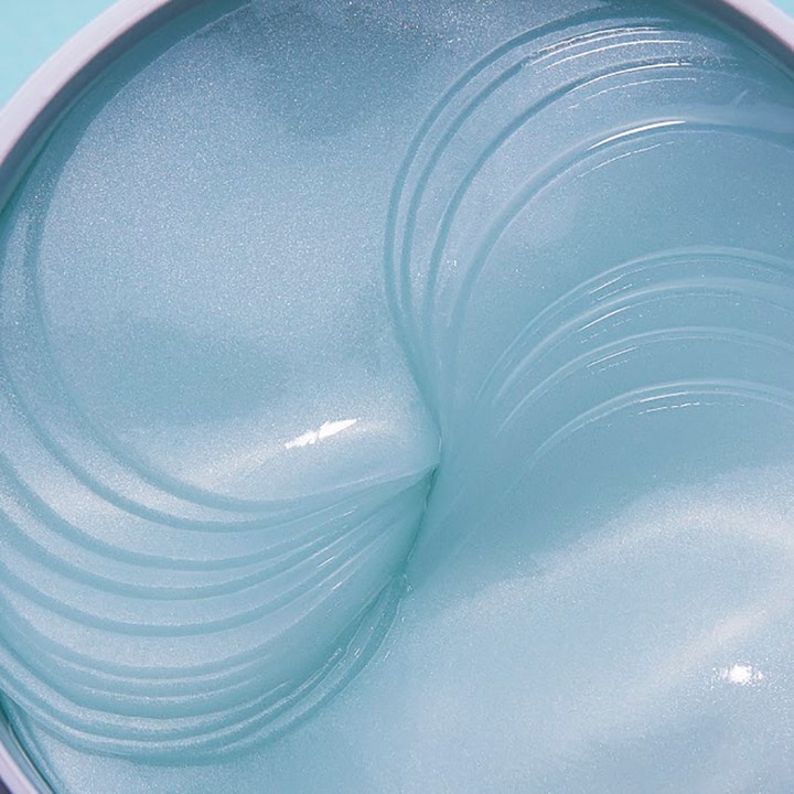 Peter Thomas Roth Water Drench Eye Patches 30 stk fugtgivende øjenmasker i glitrende lyseblå hydrogel tekstur