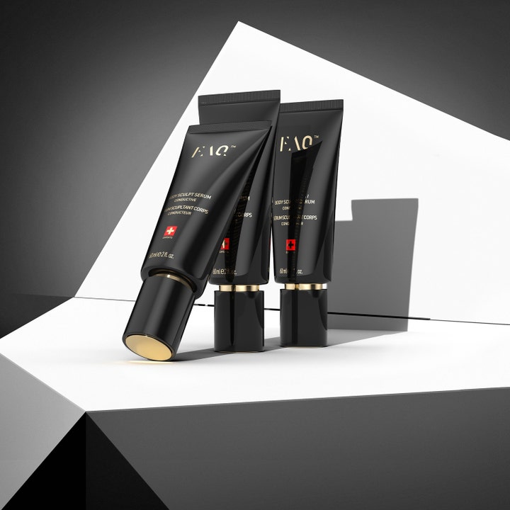 FAQ Swiss FAQ Body Sculpt Serum 60 ml opstrammende kropsserum i tre sorte tuber med gulddetaljer
