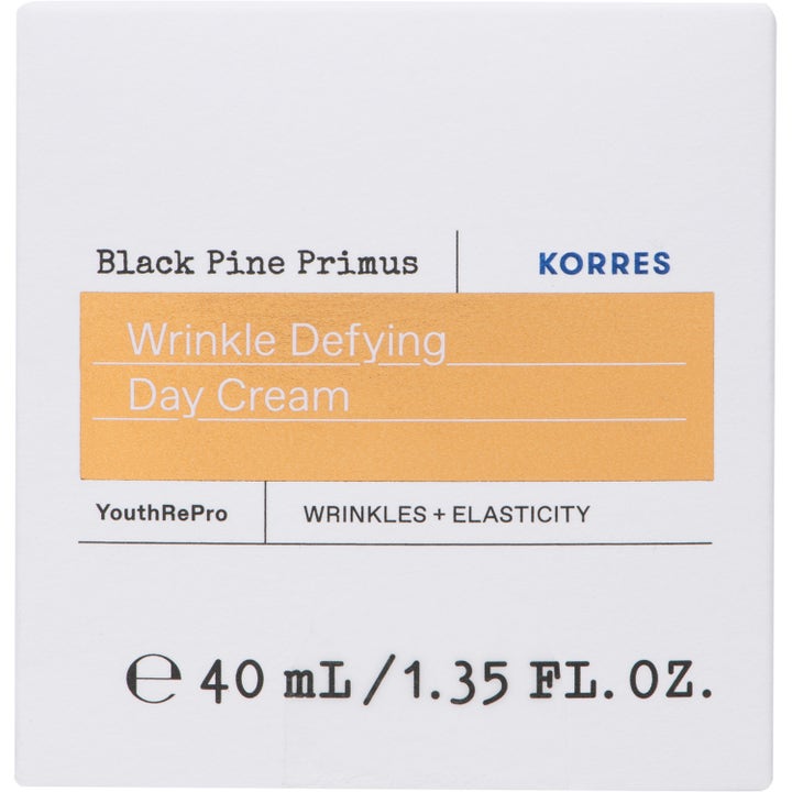 KORRES Black Pine Primus 40 ml rynkereducerende dagcreme i hvid papæske med gult felt for øget elasticitet