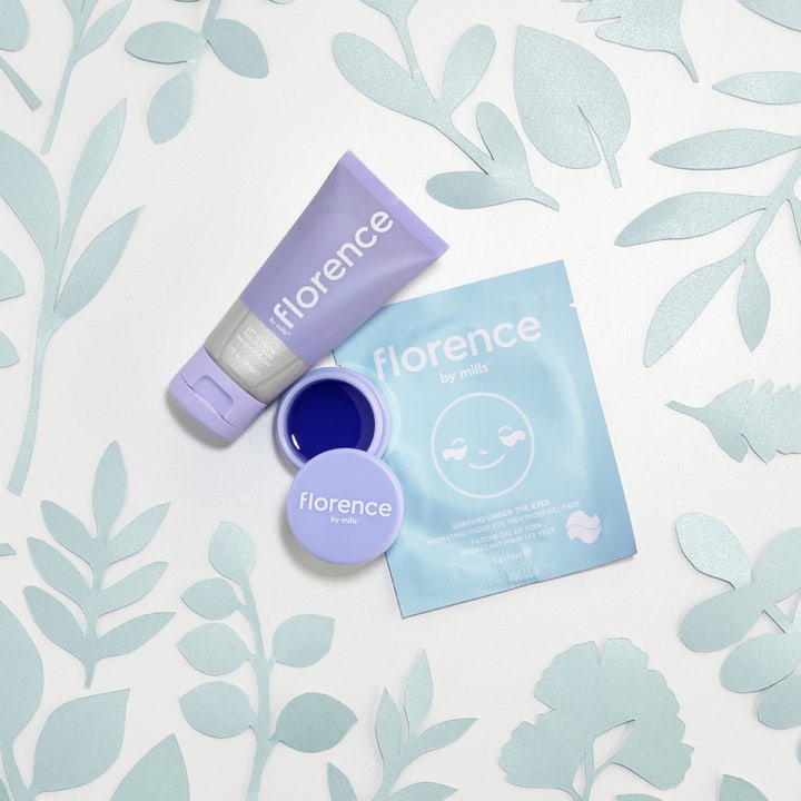Florence by Mills Masking Party Gift Set hudplejesæt med lilla peel off maske krukke med blå gel og øjenmaske