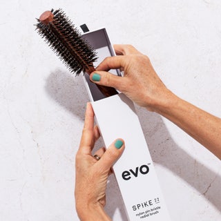 Evo Spike Nylon Pin Bristle Radial Brush