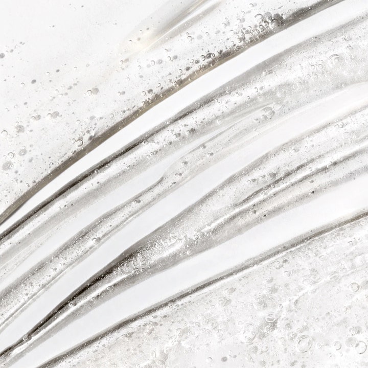 Dermalogica Special Cleansing Gel 500 ml ansigtsrens med en klar og let skummende geltekstur med små bobler