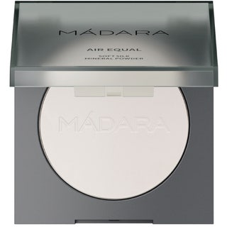MÁDARA AIR EQUAL Soft Silk Mineral Powder