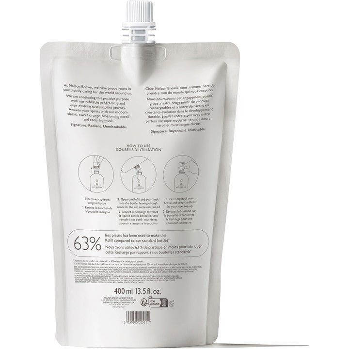 Molton Brown Orange & Bergamot 400 ml opfriskende showergel i hvid refillpose med instruktioner på bagsiden