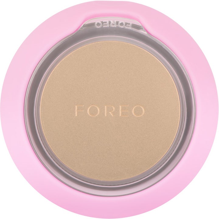 FOREO UFO mini 2 Pearl Pink beauty tech til ansigtspleje der giver glød med lyserød silikone og guldplade