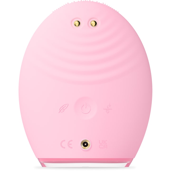 FOREO LUNA™ 4 plus Normal Skin Pink 1 stk ansigtsbørste bagside med ladeport og guld detaljer