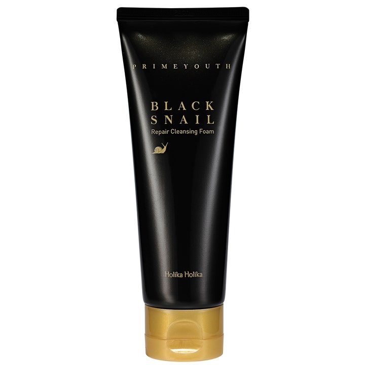 Holika Holika Prime Youth Black Snail Repair Cleansing Foam 100ml i sort tube med guldhætte og snegleslim.