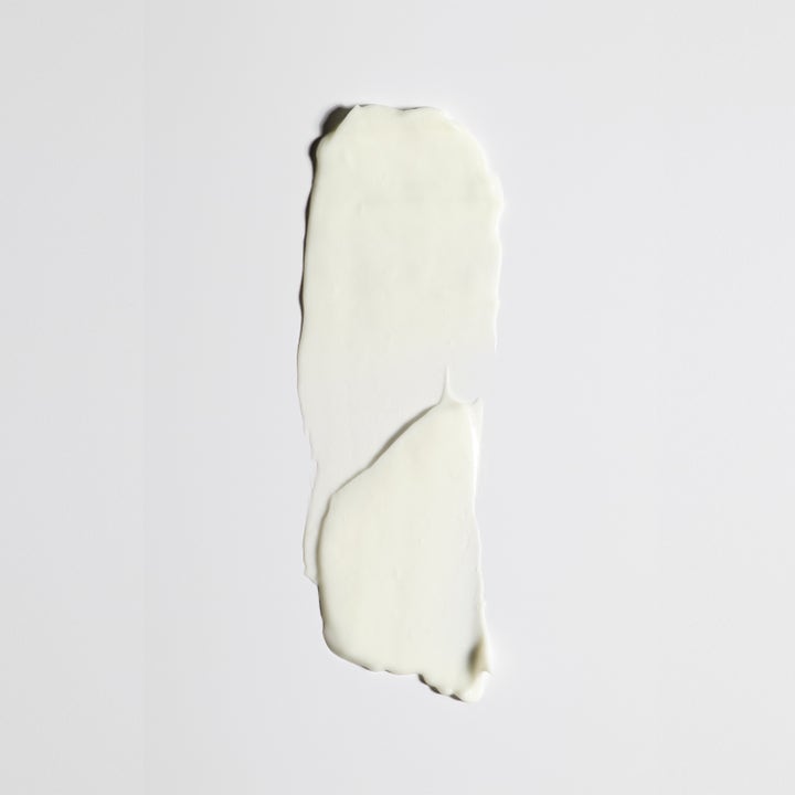 Jorgobé Retinol Vitamin A Treatment 50 ml ansigtsserum med en cremet hvid tekstur mod rynker.