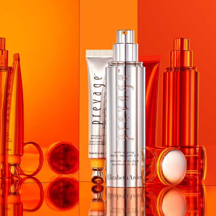Elizabeth Arden Prevage Progressive Renewal Treatment 40ml anti-aging serum i sølvflasker mod orange baggrund