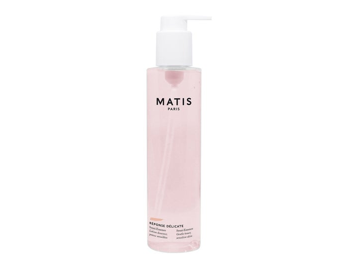 Matis Réponse Délicate Sensi-Essence 200 ml beroligende skintonic i klar flaske med hvid pumpe og lyserød væske