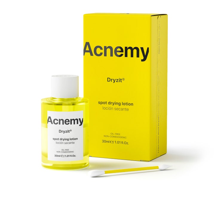 Niche Beauty Lab Acnemy Dryzit 30 ml spot drying lotion mod urenheder i klar flaske med gul æske og vatpind