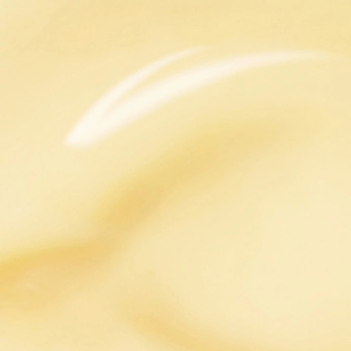 Dermalogica BioLumin-C Gel Moisturizer 50 ml dagcreme har en cremet og lys gul geltekstur der giver huden glød