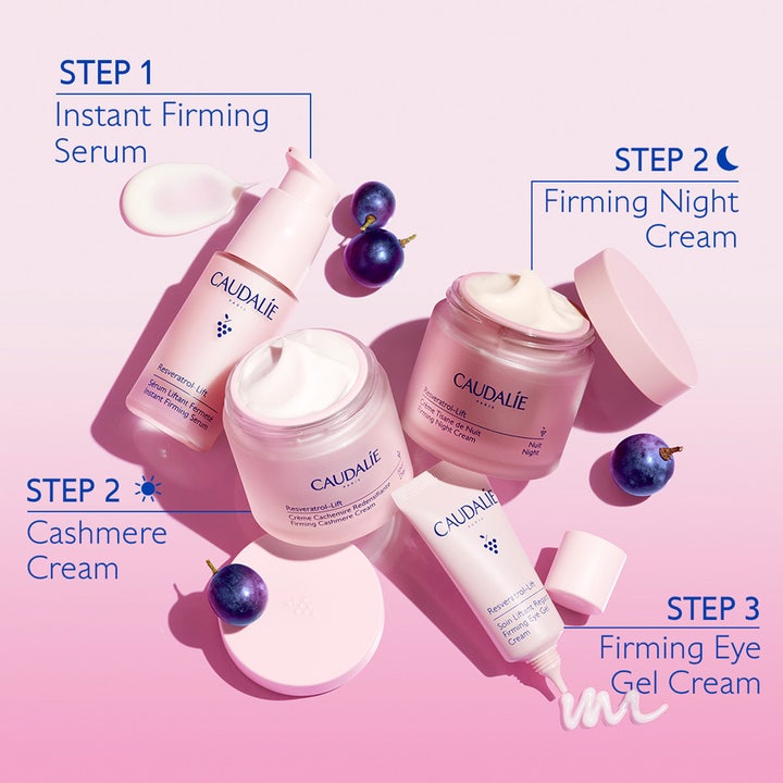 Caudalie Resveratrol-Lift Firming Night Cream 50 ml opstrammende natcreme i lyserød krukke vist som trin 2 i en rutine.
